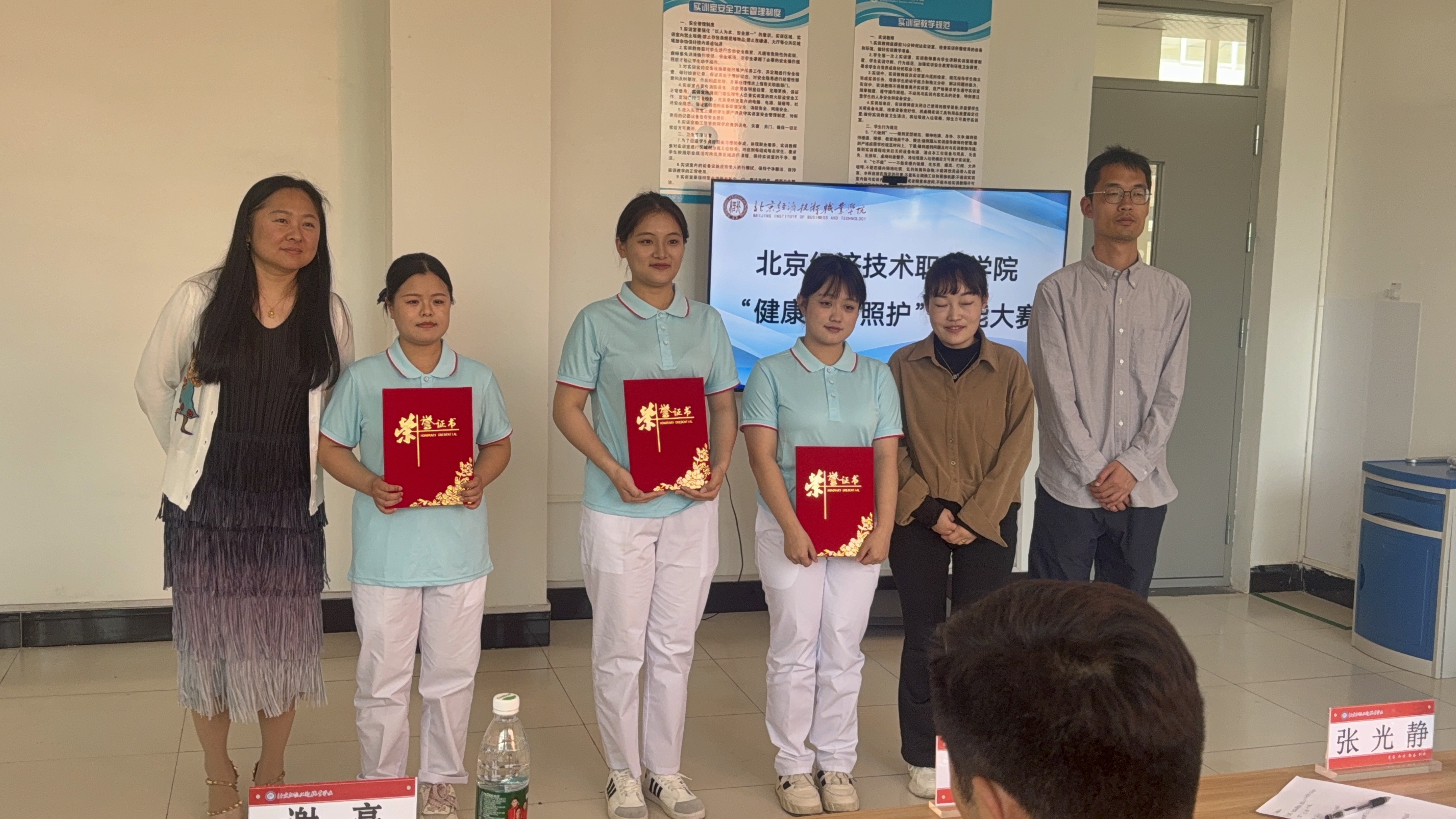 10e2a8f08b5fb62b046b97ee64e35ab.jpg 10e2a8f08b5fb62b046b97ee64e35ab.jpg